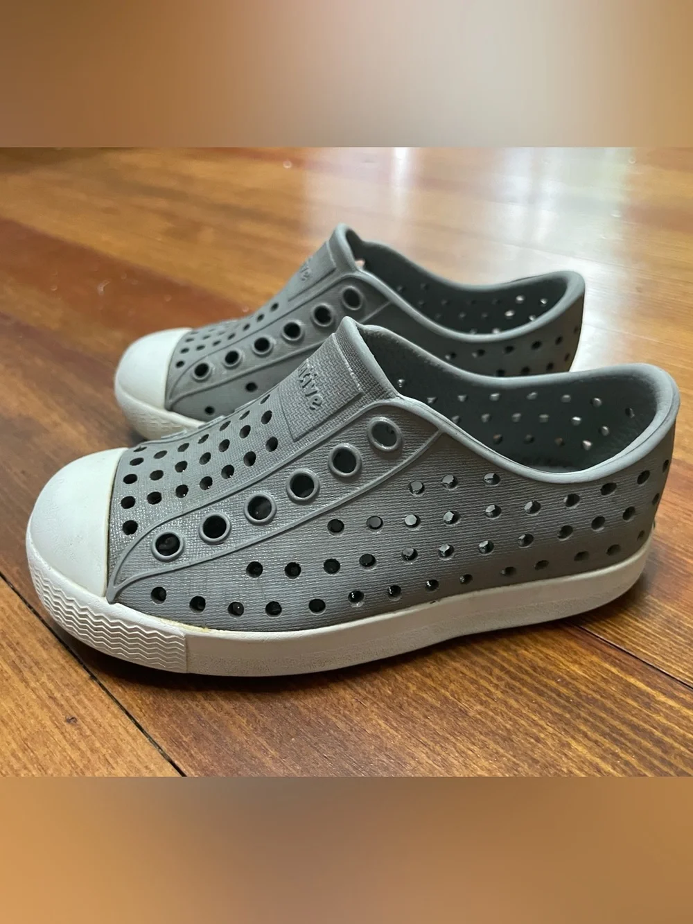 Native Shoes Jefferson Grey Slip-On Water Shoes with White Toe Size 6